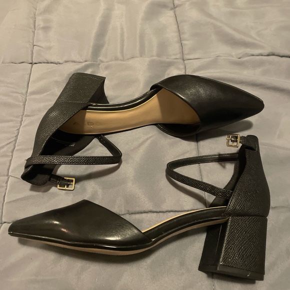 Aldo - Picture 2 of 4